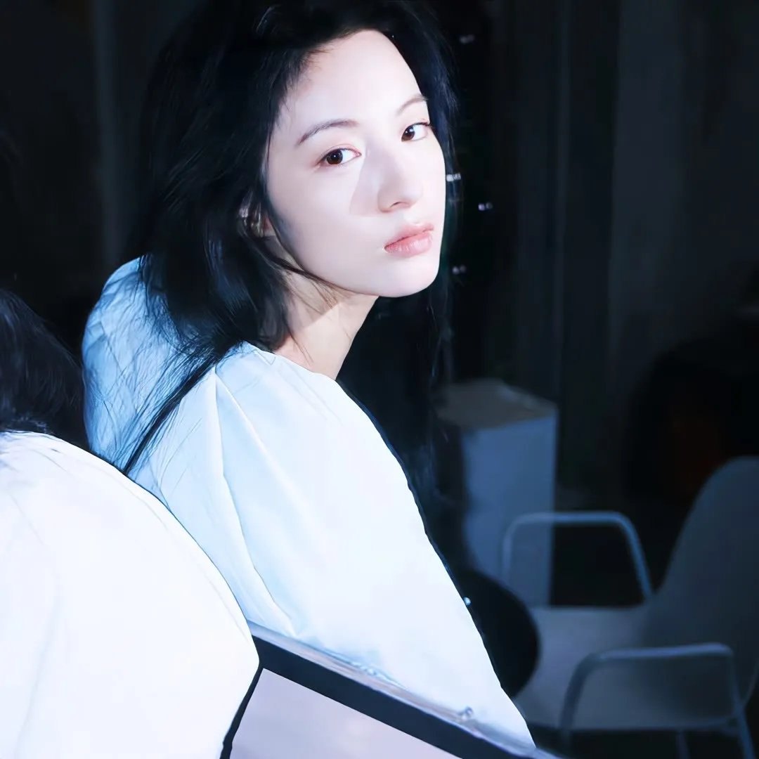 神骡大闹脂粉阵